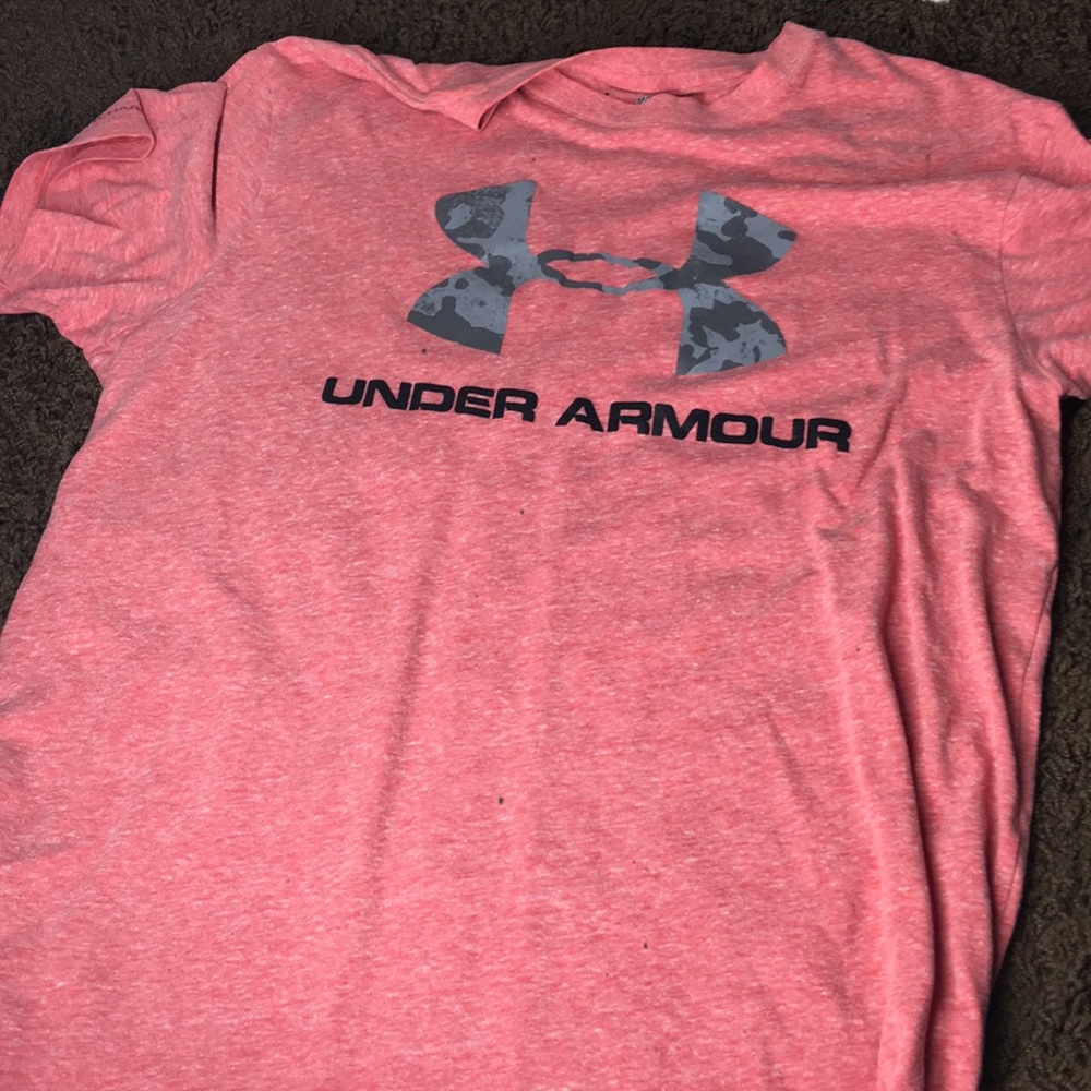 Under armor shirt